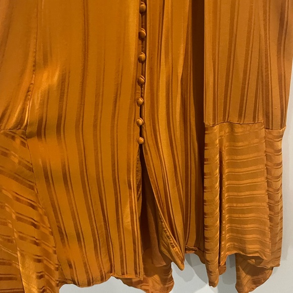 Joie Midi Dress with Sleeves - Picture 3 of 5